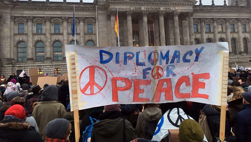 Βερολίνο: Συγκέντρωση αλληλεγγύης για το Χαλέπι