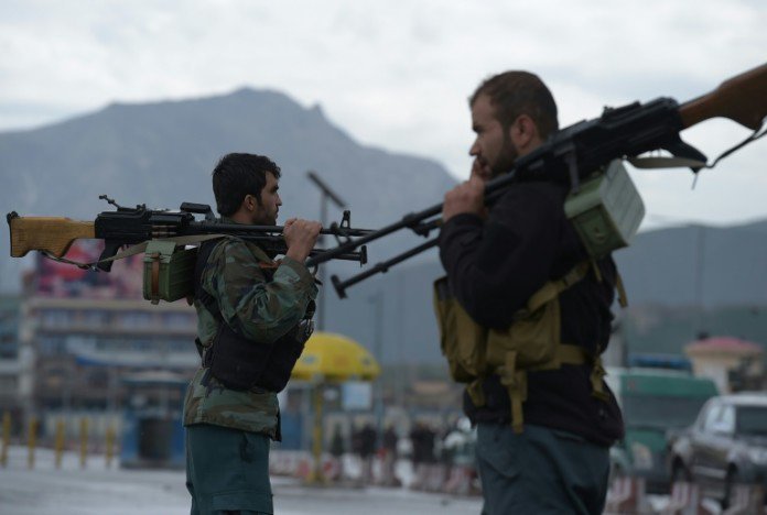 Καμπούλ: 11 νεκροί έπειτα από ολονύχτια επίθεση σε σπίτι βουλευτή