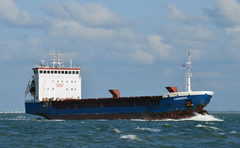 Λέσβος: Προσάραξη φορτηγού πλοίου σε ύφαλο