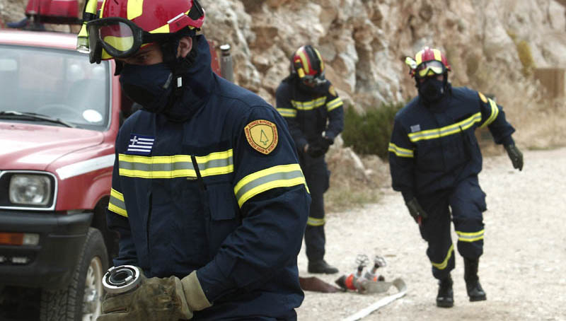 Πύργος: Δυο συλλήψεις για εμπρησμό από πρόθεση σε καταυλισμό Ρομά