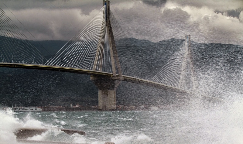 Πάτρα: Κλειστό το ρεύμα της γέφυρας προς Αντίρριο, λόγω πτώσης πάγων