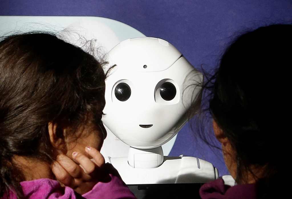Η Ευρωπαϊκή Ένωση ορίζει τις σχέσεις των ρομπότ με τον άνθρωπο