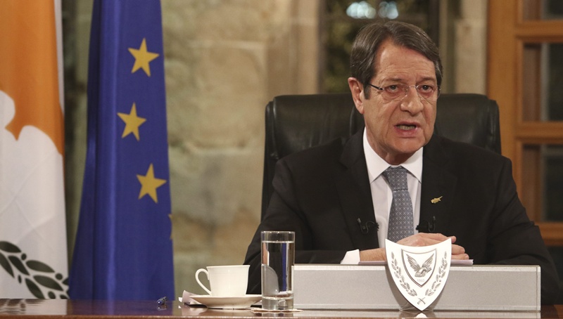 Κυπριακό: Πυρετώδεις διαβουλεύσεις Αναστασιάδη πριν τη νέα φάση των διαπραγματεύσεων