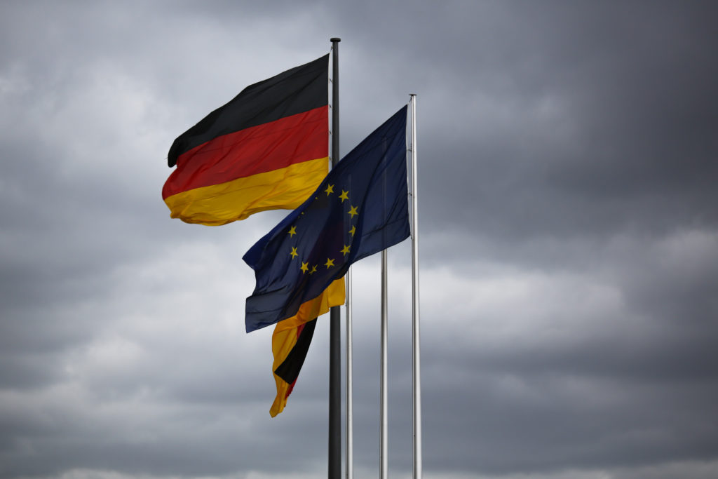 Γερμανία: Η κρίση στην Ελλάδα κάνει «ζημιά» στη Γερμανία