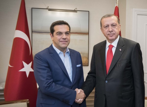 Χωρίς Τσίπρα-Ερντογάν συνεχίζονται οι συνομιλίες για το Κυπριακό