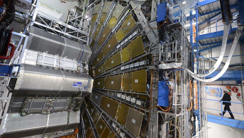 CERN: Ανακαλύφθηκε νέο σωματίδιο!