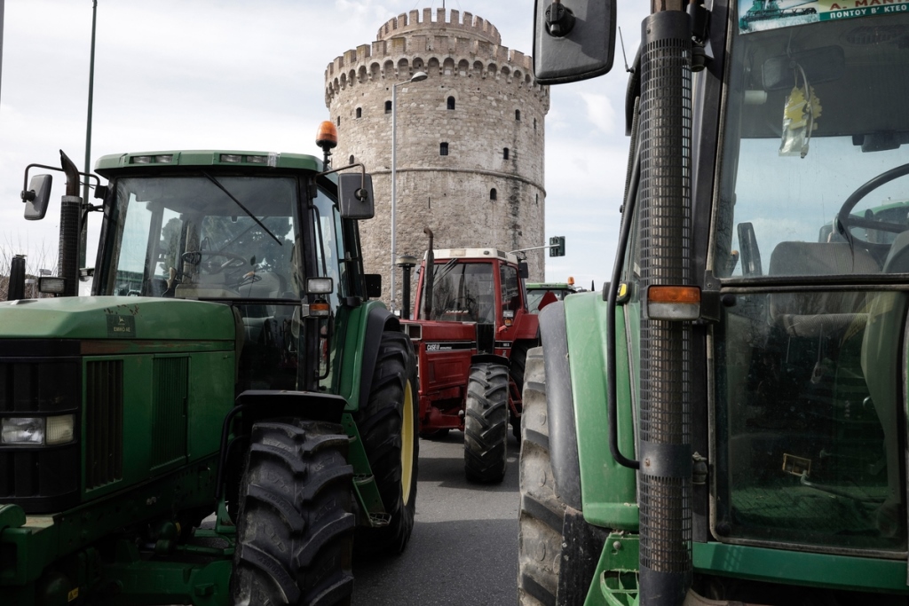 Αγρότες: Ενισχύονται τα μπλόκα – Νέα επιστολή στον πρωθυπουργό