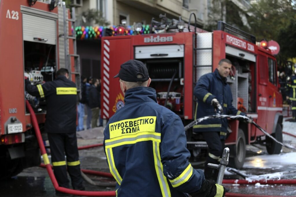 Φρίκη στην Κατερίνη: Νεκρή 12χρονη σε φωτιά – Στο νοσοκομείο η μητέρα της