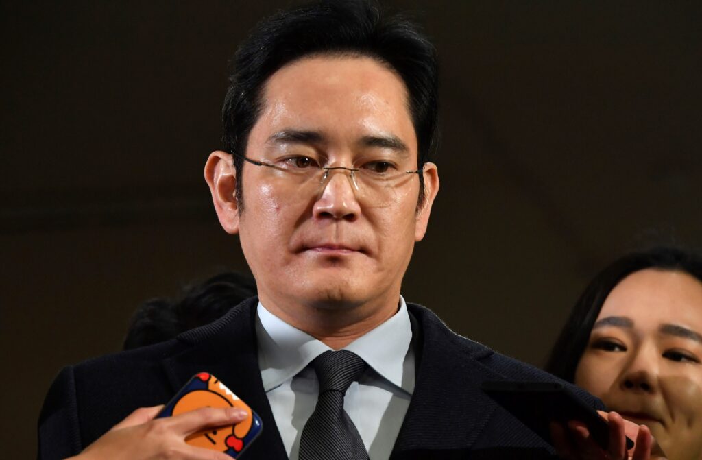 Samsung: Ξεκινά στις 9 Μαρτίου η δίκη του προέδρου του ομίλου
