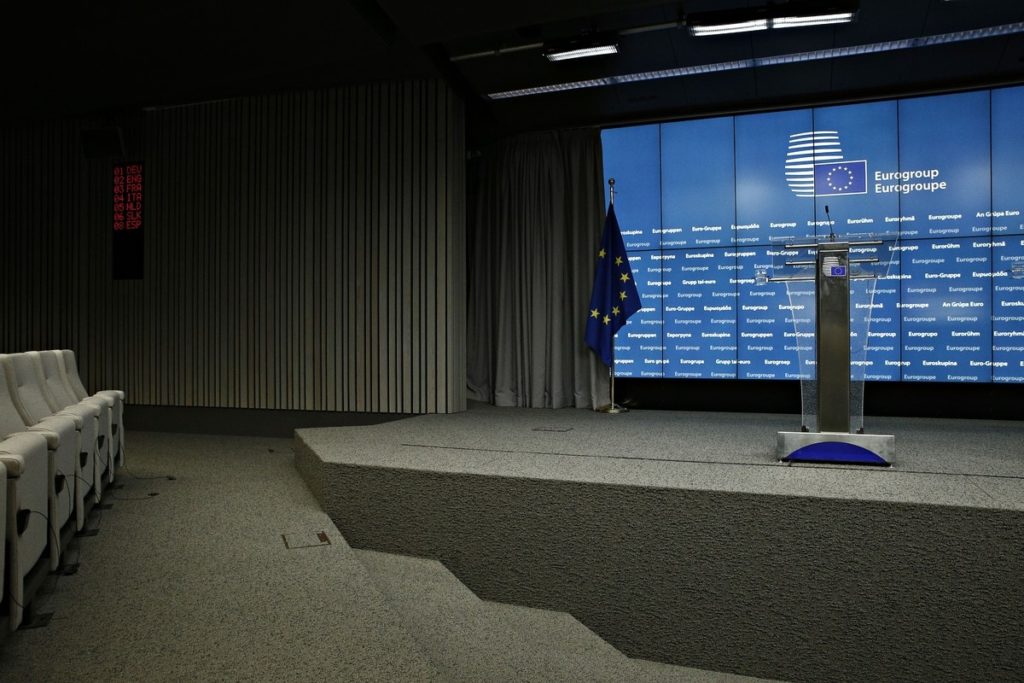 Πολιτική συμφωνία για συνέχιση της αξιολόγησης θέλει η Ευρωζώνη