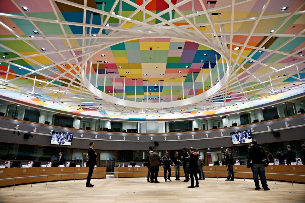 Eurogroup: Εντατικοποίηση των διαπραγματεύσεων για να κλείσει η αξιολόγηση