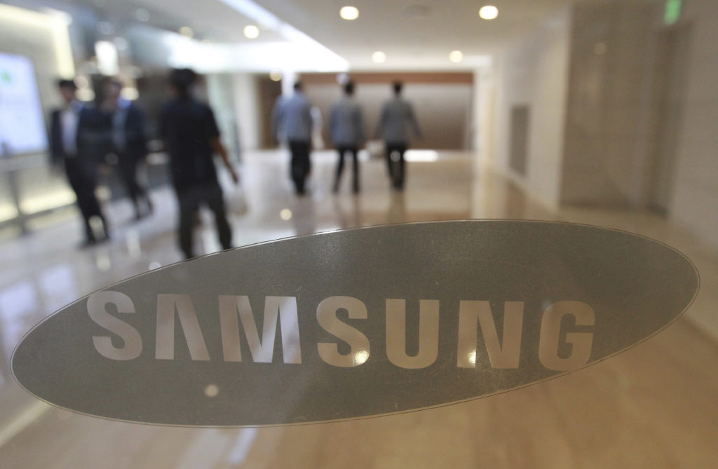 Σκάνδαλο Samsung: Κατηγορίες σε άλλα τρία στελέχη του Ομίλου