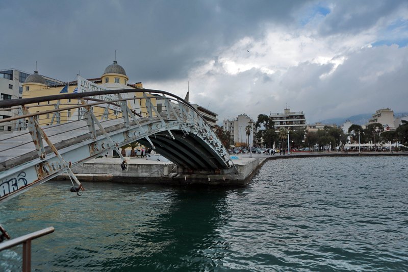 Βόλος: Χάος στην πόλη από καταιγίδα «εξπρές»