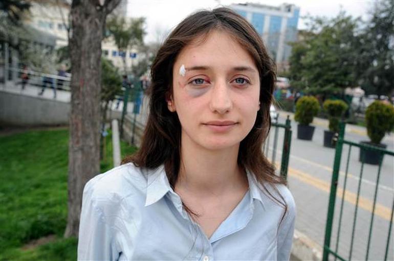 Παγκόσμια Ημέρα της Γυναίκας: Όχλος επιτέθηκε σε πορεία ακτιβιστριών στην Κωνσταντινούπολη