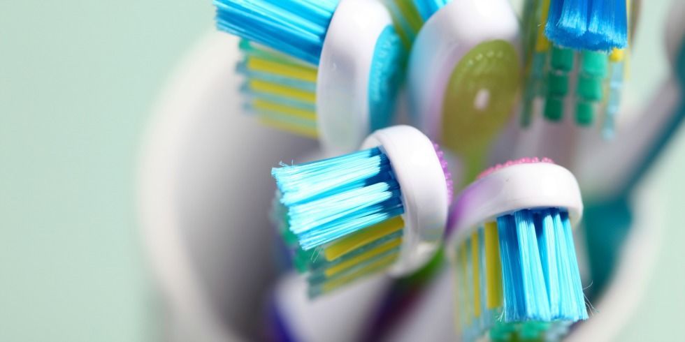 7 τρόποι για να χρησιμοποιείτε τις παλιές οδοντόβουρτσες