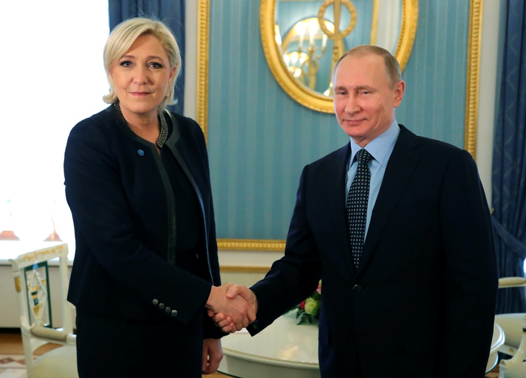 Ρωσία για Γαλλία: Δεν στηρίζουμε κανέναν υποψήφιο