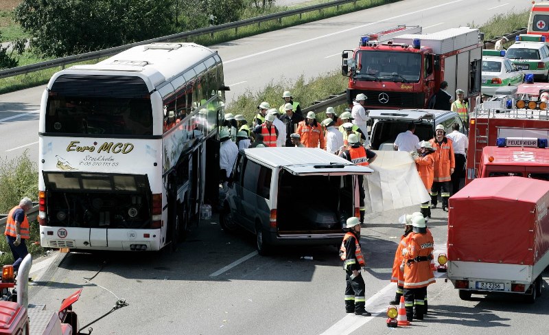Σουηδία: Τρεις νεκροί σε ανατροπή σχολικού λεωφορείου