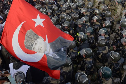 Τουρκία: Συνεχίζεται το πογκρόμ κατά δικαστών και εισαγγελέων – 45 λειτουργοί παύθηκαν σήμερα