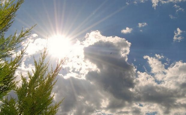 Ήλιος με δροσιά σε όλη τη χώρα – Από 10 έως 26 βαθμούς η θερμοκρασία