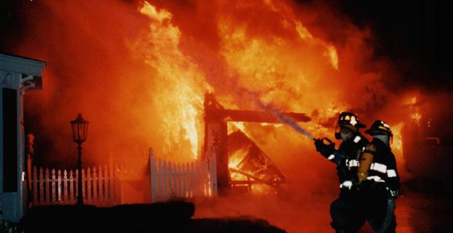 Αίγιο: Τραγωδία! Βρήκε φρικτό θάνατο μέσα στις φλόγες