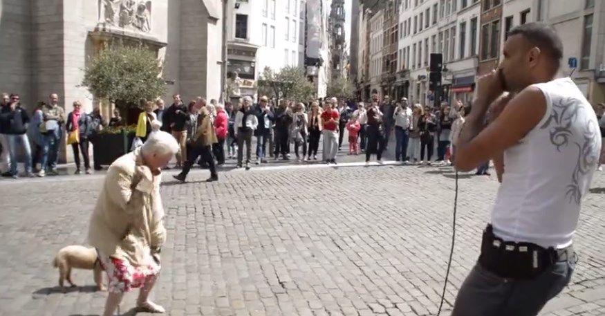 Η φοβερή γιαγιά που θα σας αφήσει άφωνους με τον χορό της (Video)