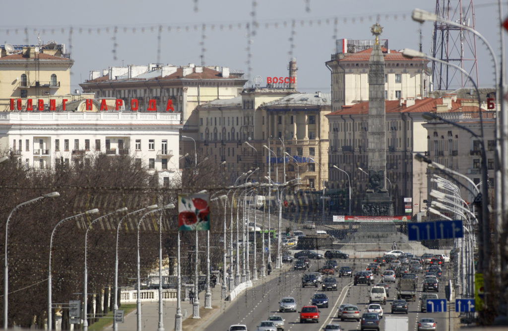 ‘Ερευνα: Οι Ελληνες περνούν τις περισσότερες ώρες σε μετακινήσεις, στον δρόμο