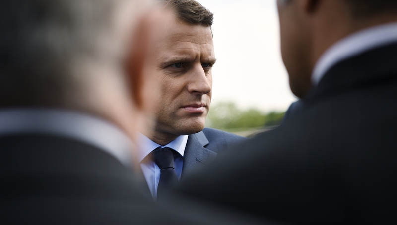 Γαλλία: Απαγορεύονται οι προσλήψεις συγγενών από βουλευτές και υπουργούς