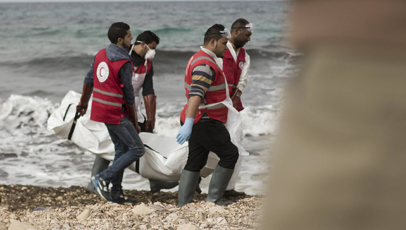 Υγρός τάφος η Μεσόγειος – Φόβοι για νέο πολύνεκρο ναυάγιο με πρόσφυγες