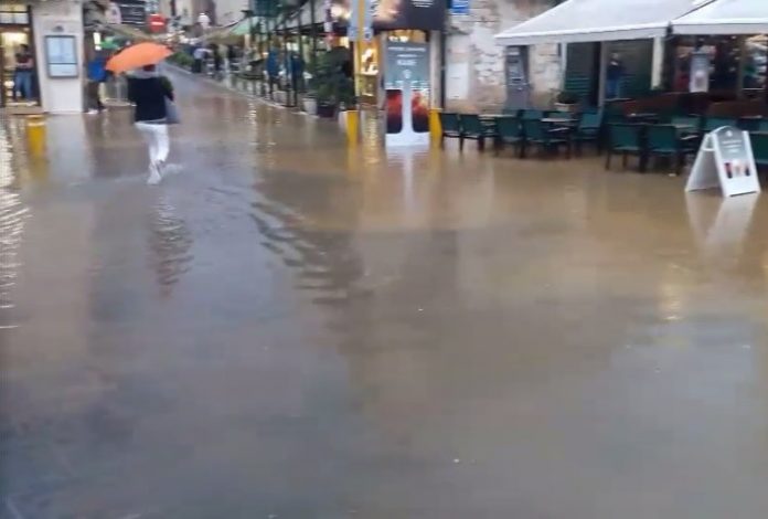 Βενετία τα Χανιά μετά τη βροχή (Video & Photos)