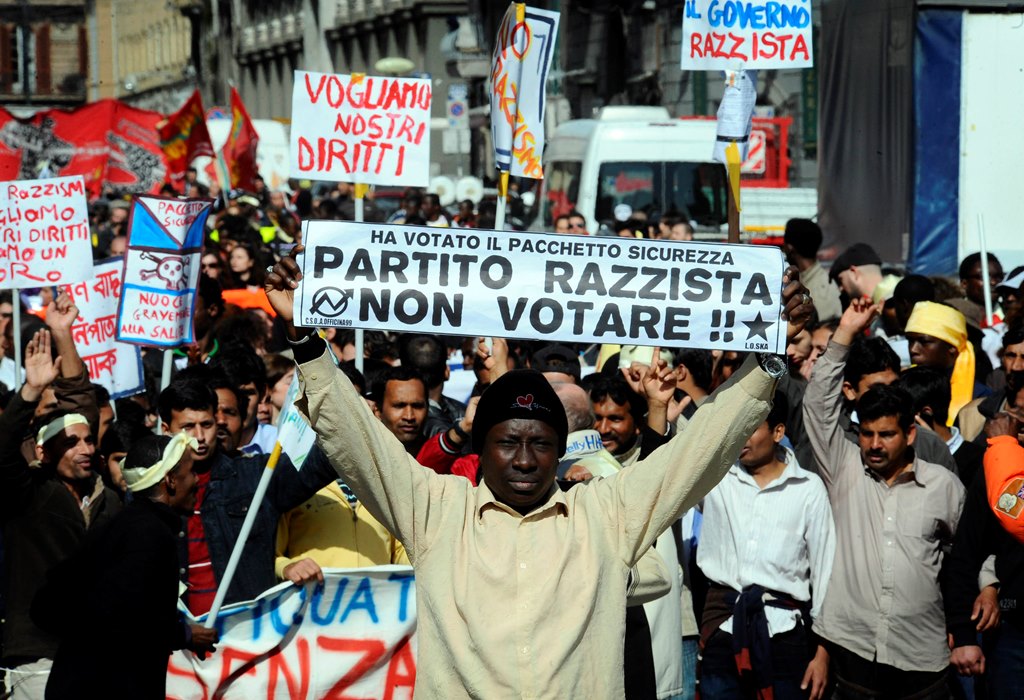 Ιταλία: Τεράστια συγκέντρωση υπέρ των μεταναστών στο Μιλάνο
