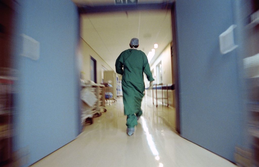 Χωρίς νοσοκομειακούς γιατρούς αύριο λόγω 24ωρης απεργίας
