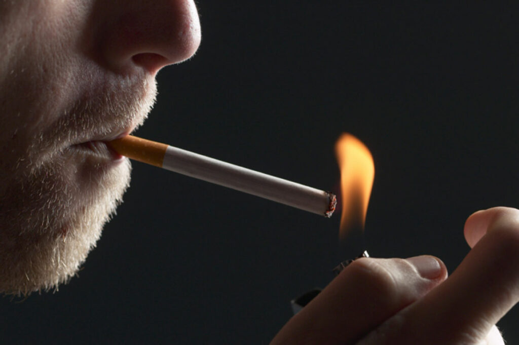 Περισσότεροι από 7 εκατ. άνθρωποι πεθαίνουν από το κάπνισμα κάθε χρόνο