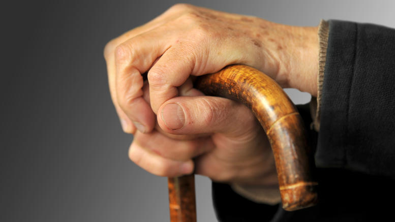 Ιωάννινα: Κακοποιοί έδεσαν 80χρονη χειροπόδαρα