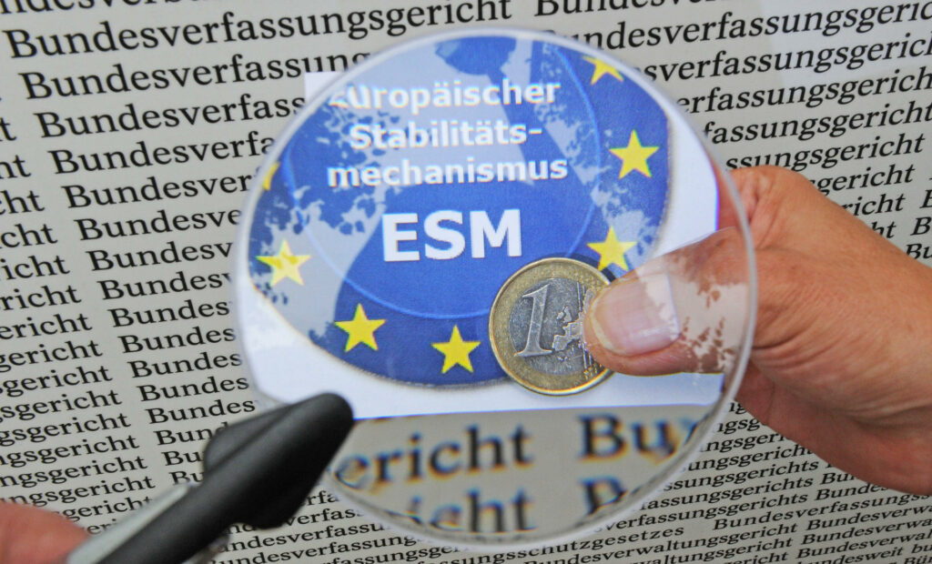 ESM: Εγκρίθηκε η εκταμίευση της δόσης των 8,5 δις