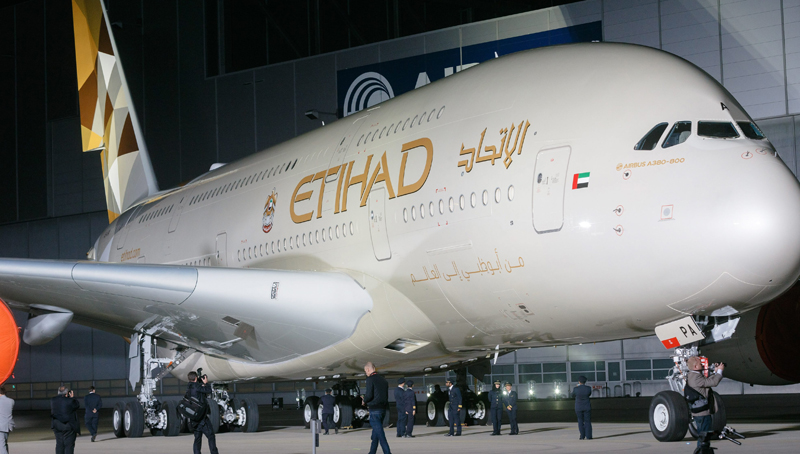 Το Αμπού Ντάμπι διακόπτει την αεροπορική σύνδεση με Κατάρ