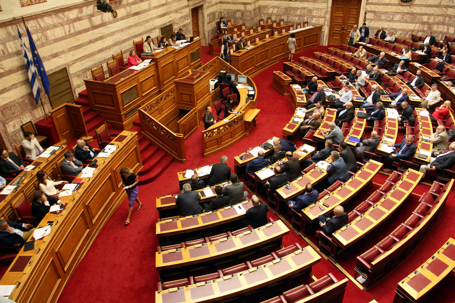 Βουλή: Σε κλίμα έντασης η συζήτηση για τα προαπαιτούμενα – ΣΥΝΕΧΗΣ ΕΝΗΜΕΡΩΣΗ