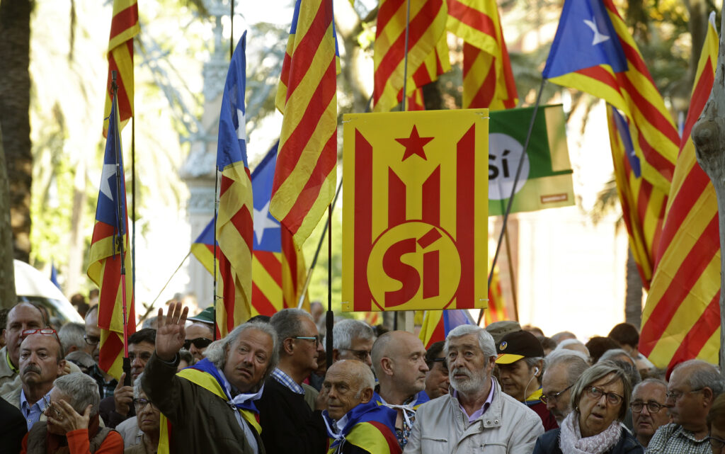 Η Ισπανική κυβέρνηση αποκλείει απόσχιση της Καταλονίας