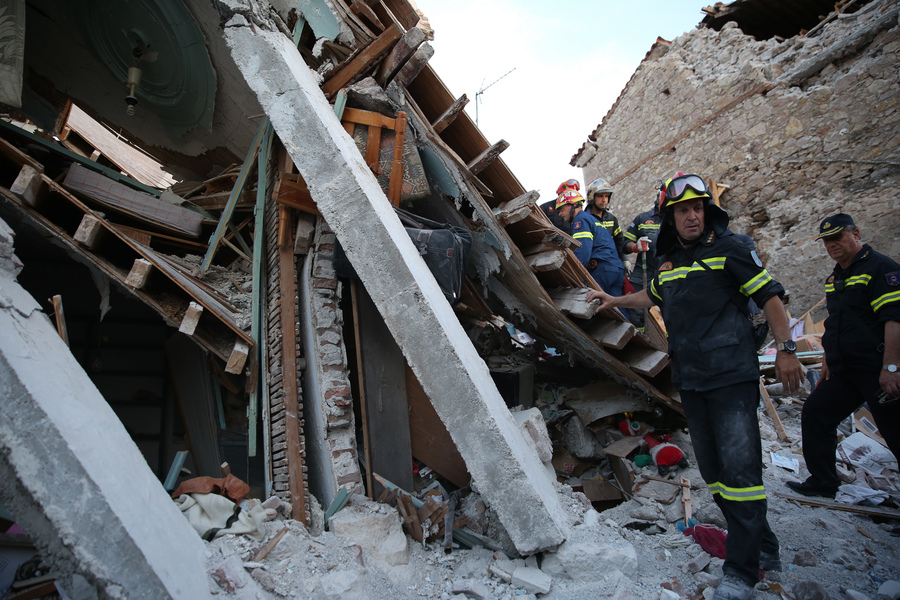 Σεισμός Λέσβος: Η Βρίσα θα ξαναγίνει όπως ήταν, λέει ο Σπίρτζης
