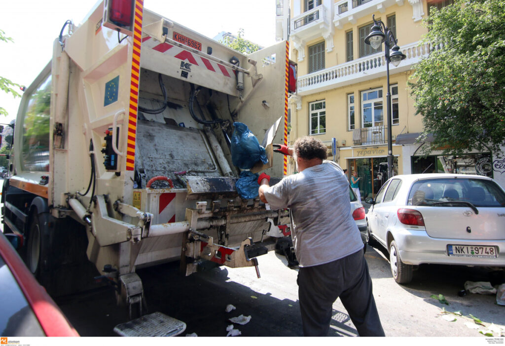 «Πάγωσε» η συμφωνία Μπουτάρη με ιδιώτη για τα σκουπίδια – Καθαρίζει η Θεσσαλονίκη μέχρι την Κυριακή