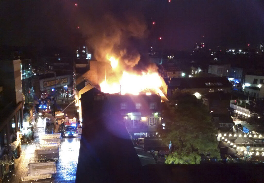 Λονδίνο: Υπό έλεγχο η φωτιά (Video)
