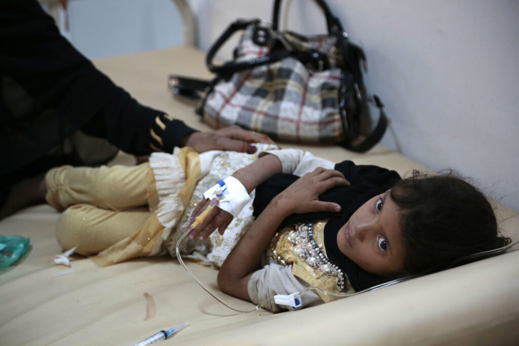 Κόλαση η Υεμένη: 7 εκατομμύρια άνθρωποι κινδυνεύουν από λιμό – Συνεχίζει τον αποκλεισμό η Σαουδική Αραβία