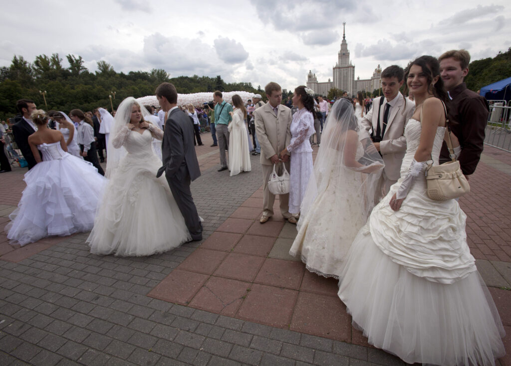 Μόσχα: Μπορείς να παντρευτείς ακόμα και στο ζωολογικό κήπο!