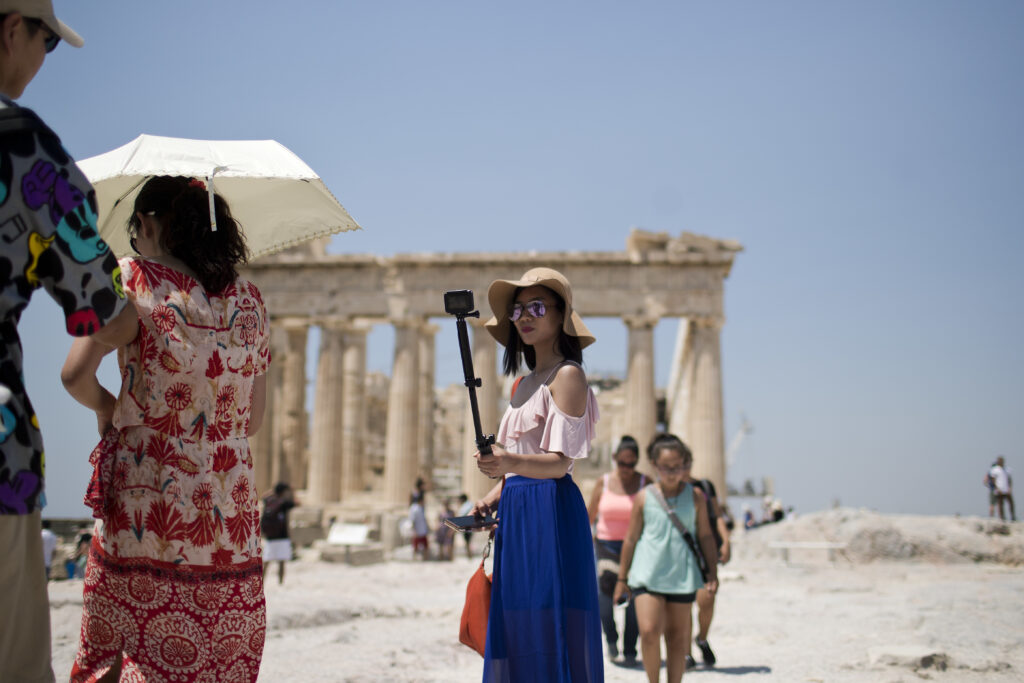 «Η Ελλάδα, νικήτρια στον τουρισμό» γράφει γερμανική εφημερίδα