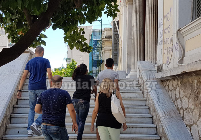 Λαμία: Σε κρίσιμη κατάσταση το μωρό που νάρκωσαν με χάπι οι γονείς του – Εξετάσεις και στα αδέλφια του