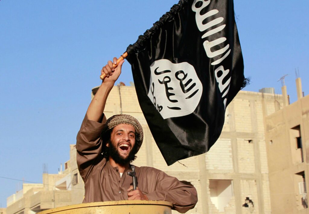 Η Ιντερπόλ γνωστοποίησε κατάλογο με 173 πιθανούς βομβιστές του ISIS