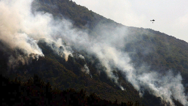 Μεγάλες πυρκαγιές στην Αλβανία – Στην κατάσβεση δύο ελληνικά αεροσκάφη