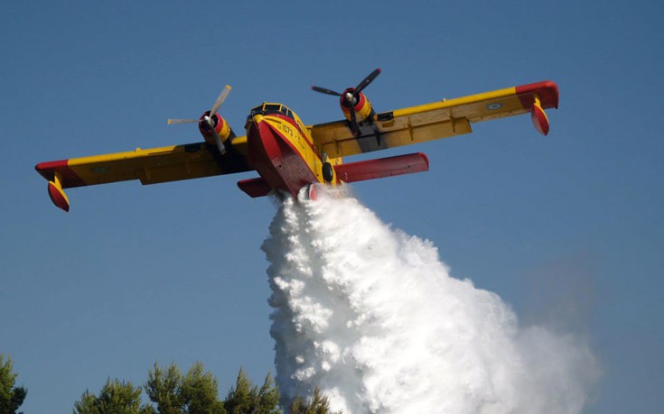 Κύθηρα – φωτιά: 97,2 ώρες πτήσης των πυροσβεστικών αεροσκαφών