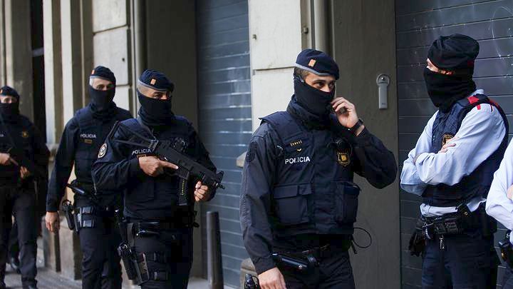 Ενισχύεται η αστυνομική παρουσία σε τουριστικά σημεία της Βαρκελώνης
