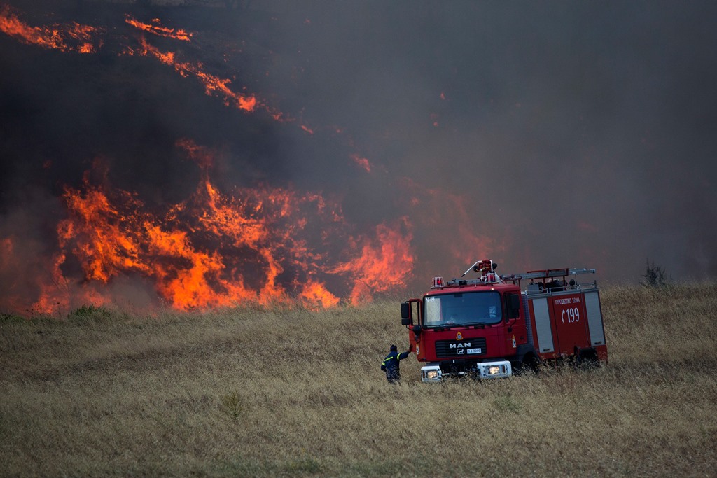 Στα χέρια της ΕΛΑΣ τρεις ύποπτοι για εμπρησμό στην Αχαΐα