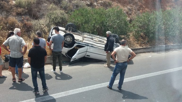 Νέο τροχαίο στην Κρήτη – Αναποδογύρισε αυτοκίνητο